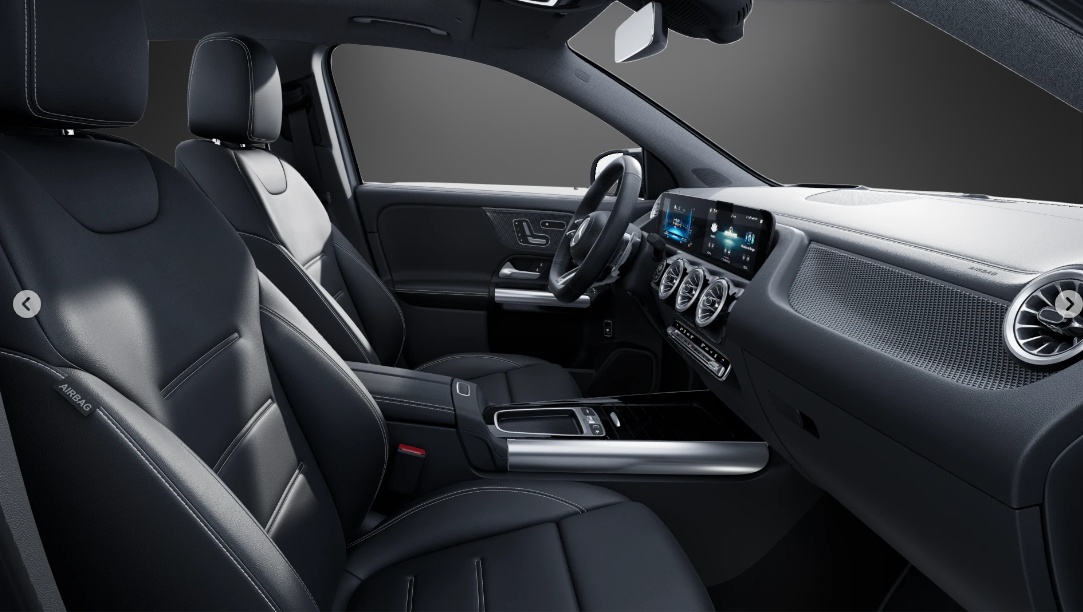 MERCEDES-BENZ GLA AMG 35 4Matic 8G-DCT-image-8