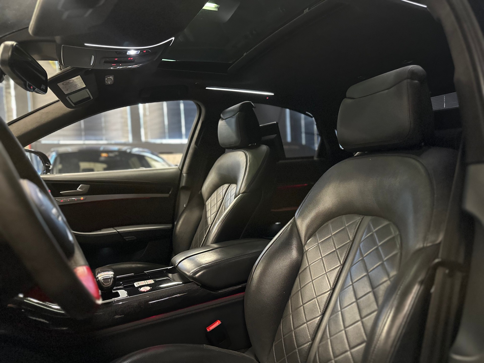 AUDI S8 4.0 TFSI V8 plus ABT / 705 PS / 12 MT Garantie-image-14
