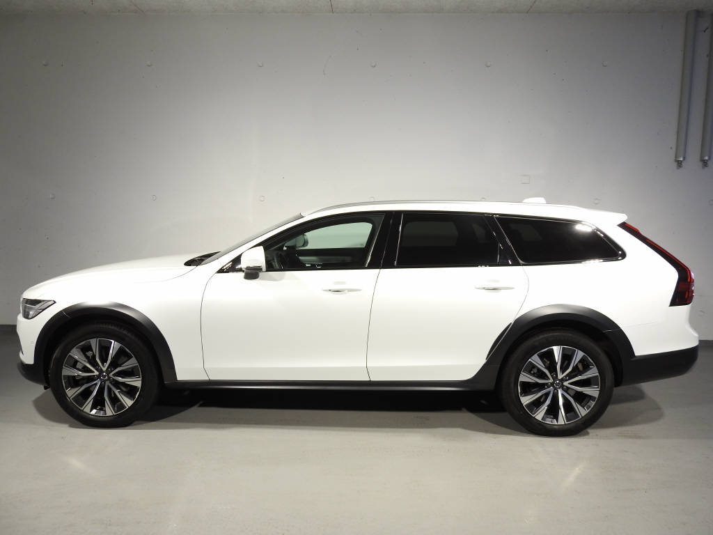 VOLVO V90 Cross Country 2.0 B5 Plus AWD-showroom-element-2