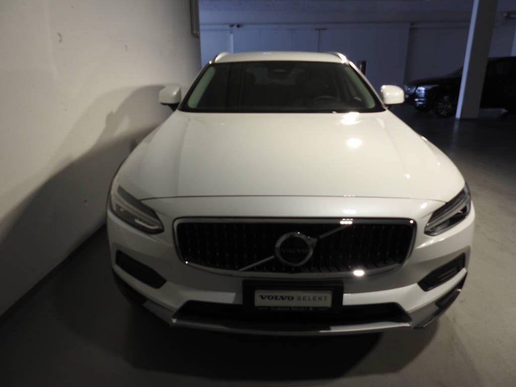 VOLVO V90 Cross Country 2.0 B5 Plus AWD-showroom-element-1