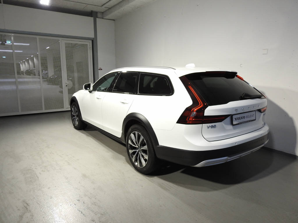 VOLVO V90 Cross Country 2.0 B5 Plus AWD-showroom-element-3