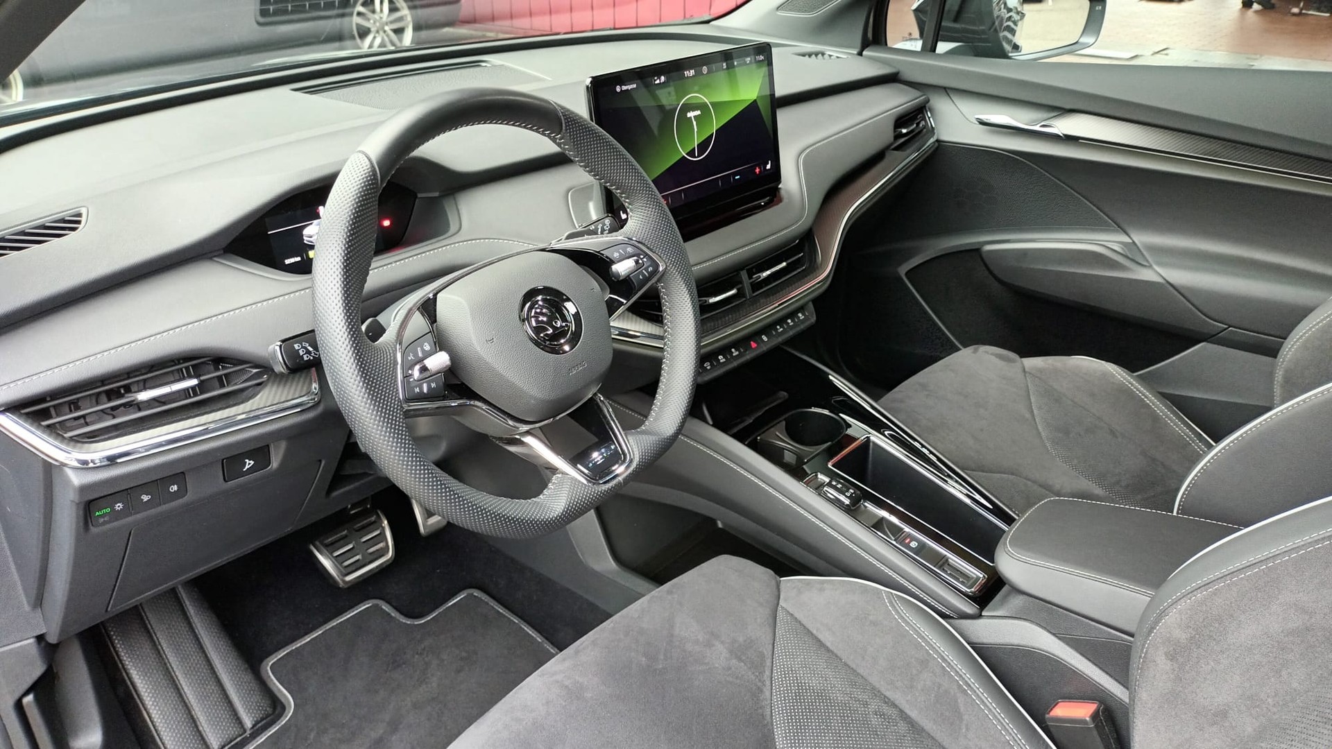 SKODA Enyaq iV 80 SportLine-image-8
