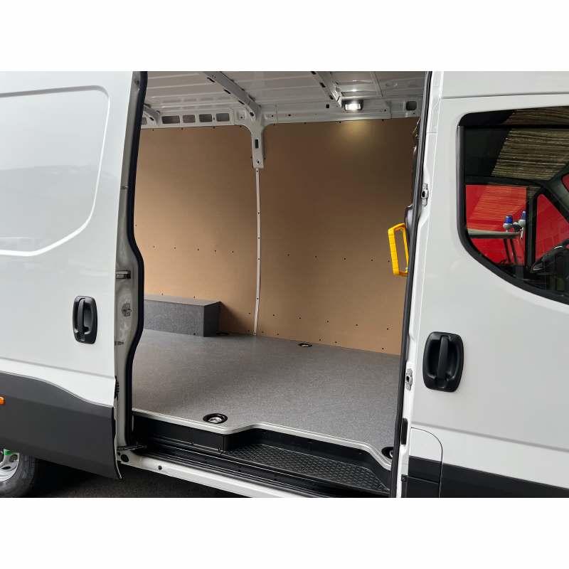 IVECO Daily 35S18HA8V Kaw.3520L H2 3.0 HPI 180-image-12