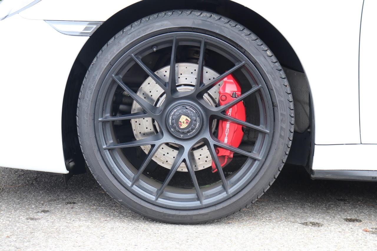PORSCHE 911 Carrera 4 GTS PDK-image-3