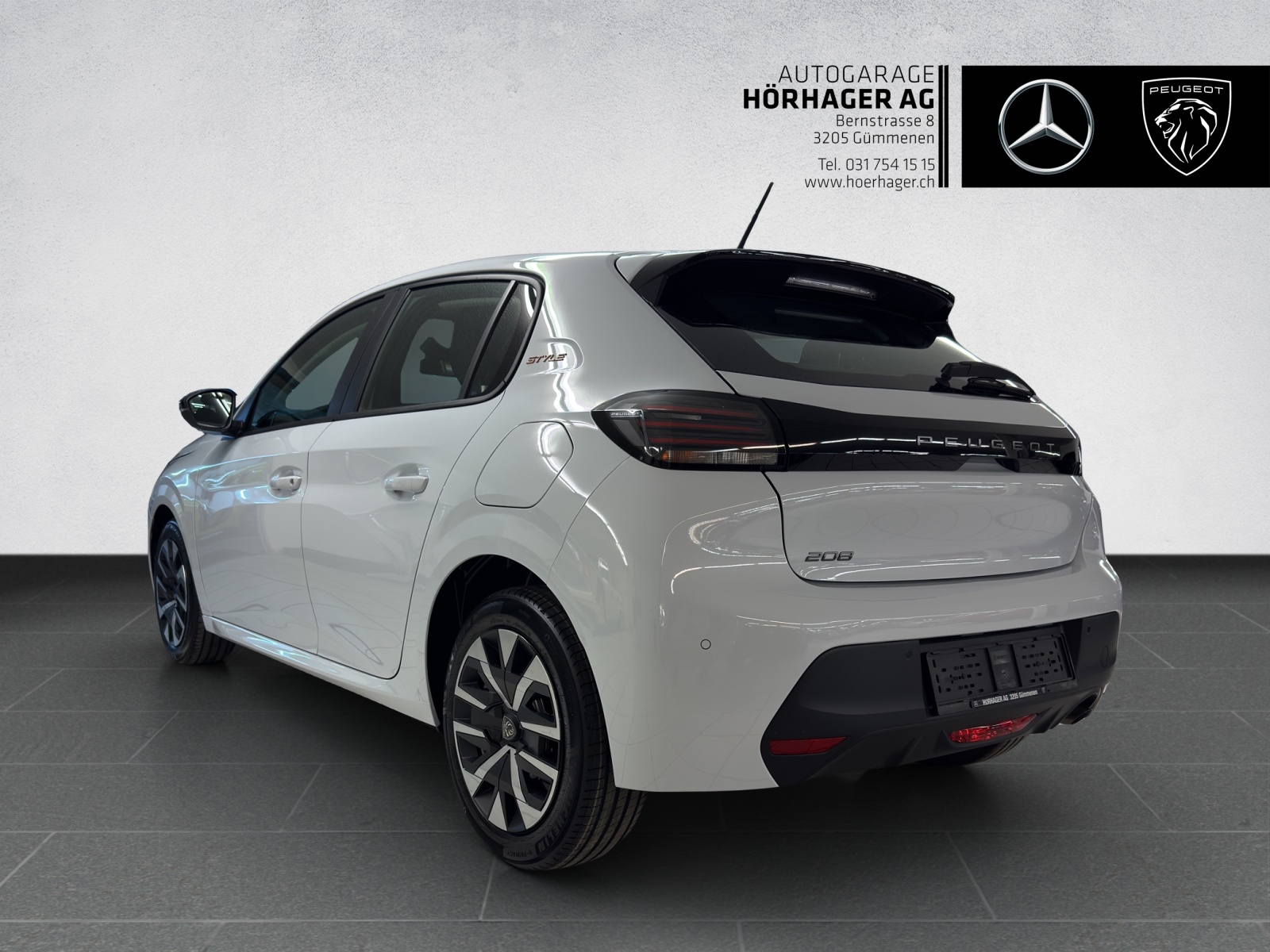 PEUGEOT 208 1.2 PureTech Style-image-4