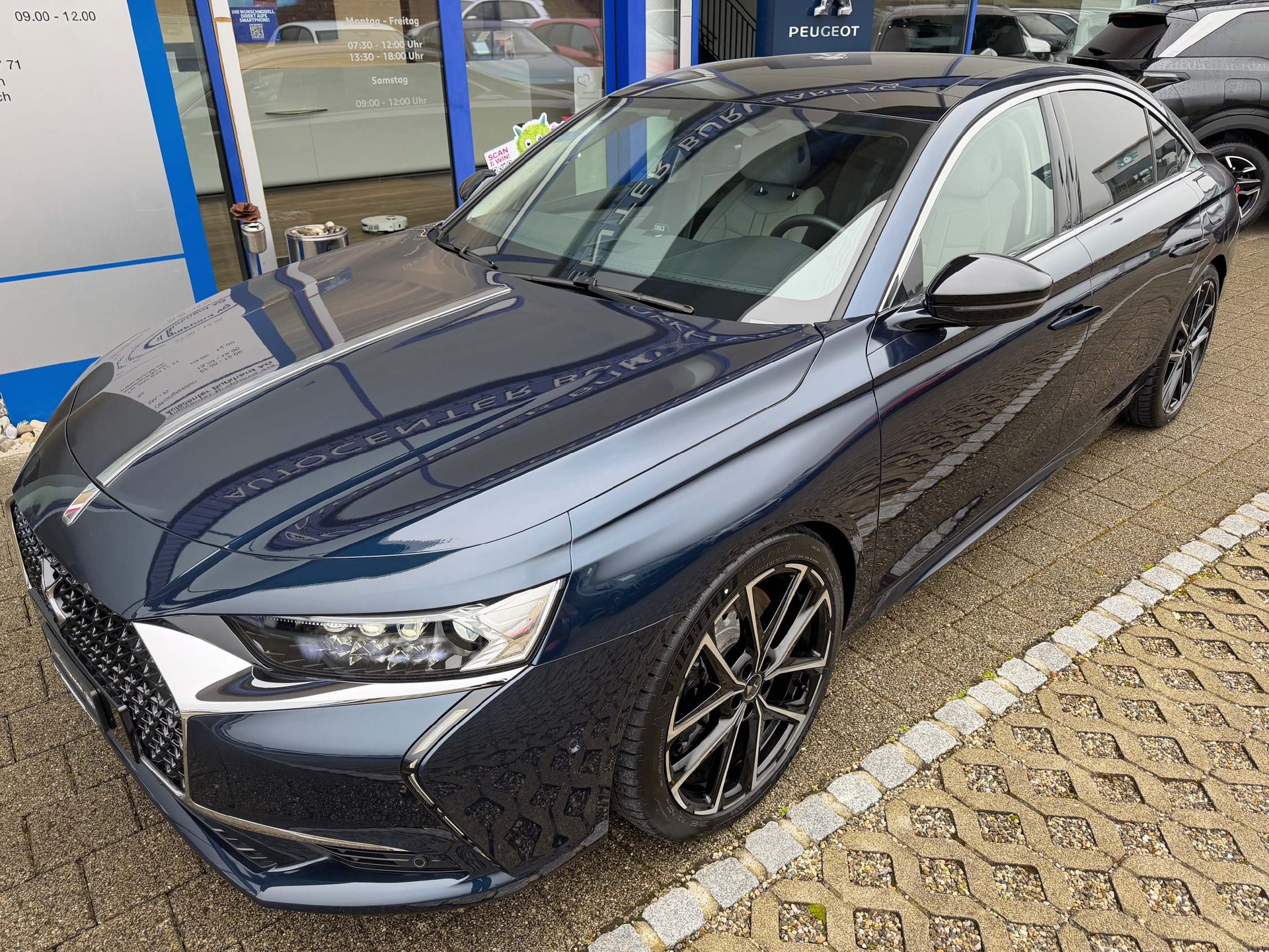 DS AUTOMOBILES DS9 1.6 E-Tense Opera 4x4 360PS-showroom-element-1