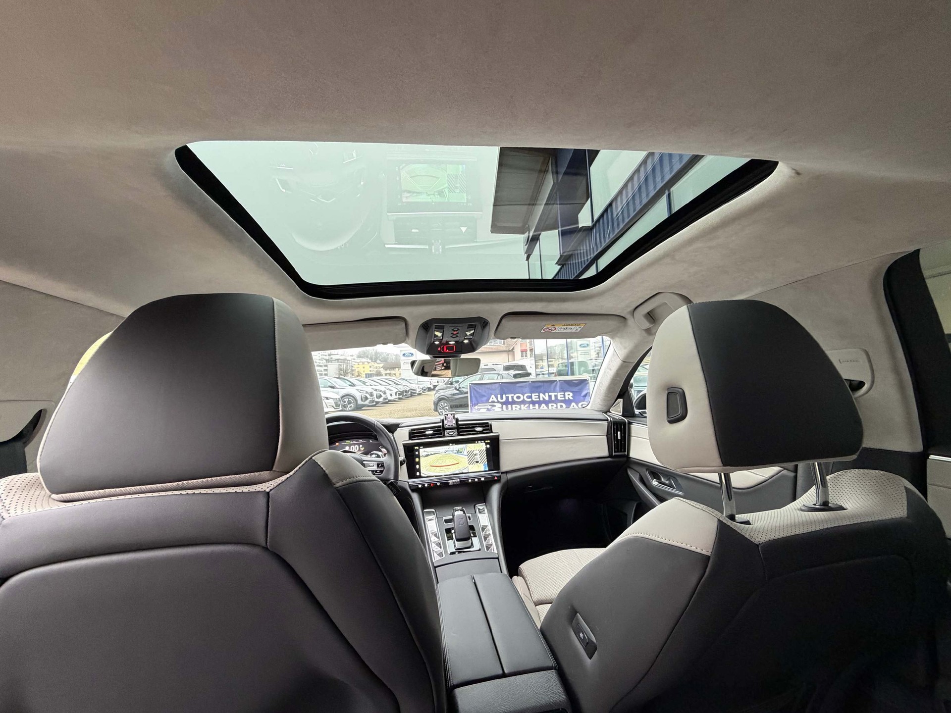 DS AUTOMOBILES DS9 1.6 E-Tense Opera 4x4 360PS-image-11