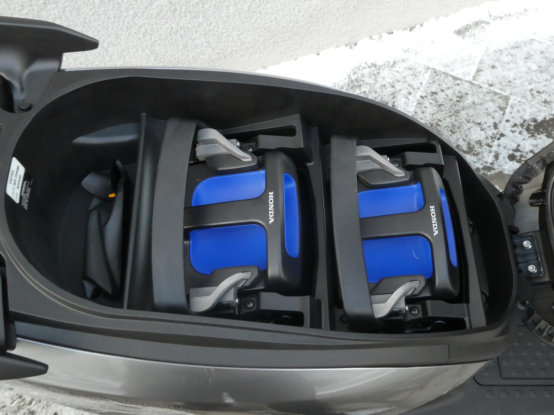 HONDA CUVE e-image-4