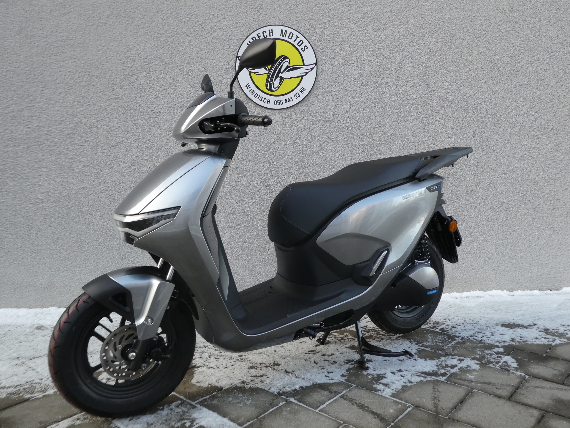 HONDA CUVE e-image-6