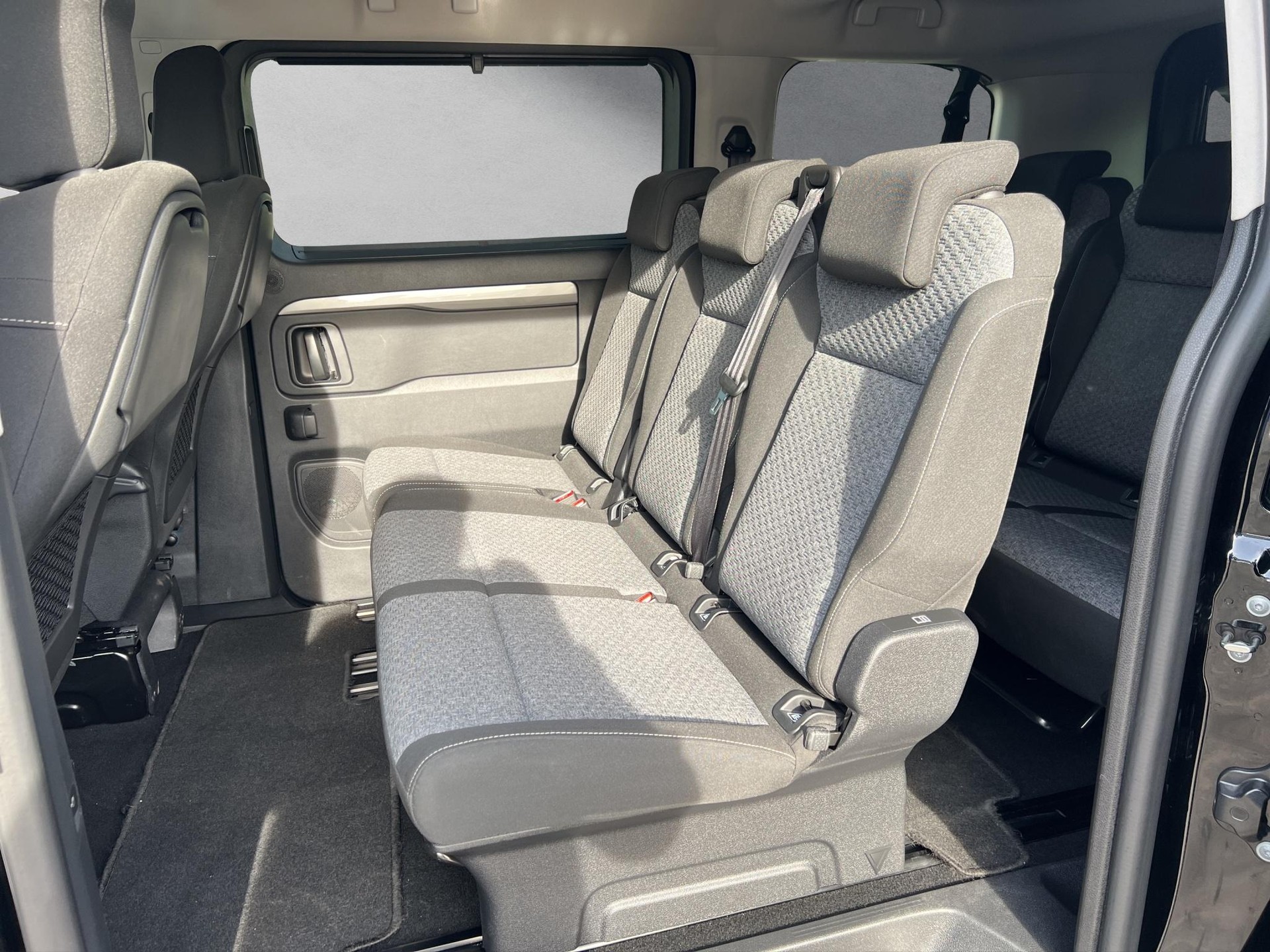 TOYOTA PROACE Verso L1 2.0 D Trend-image-10