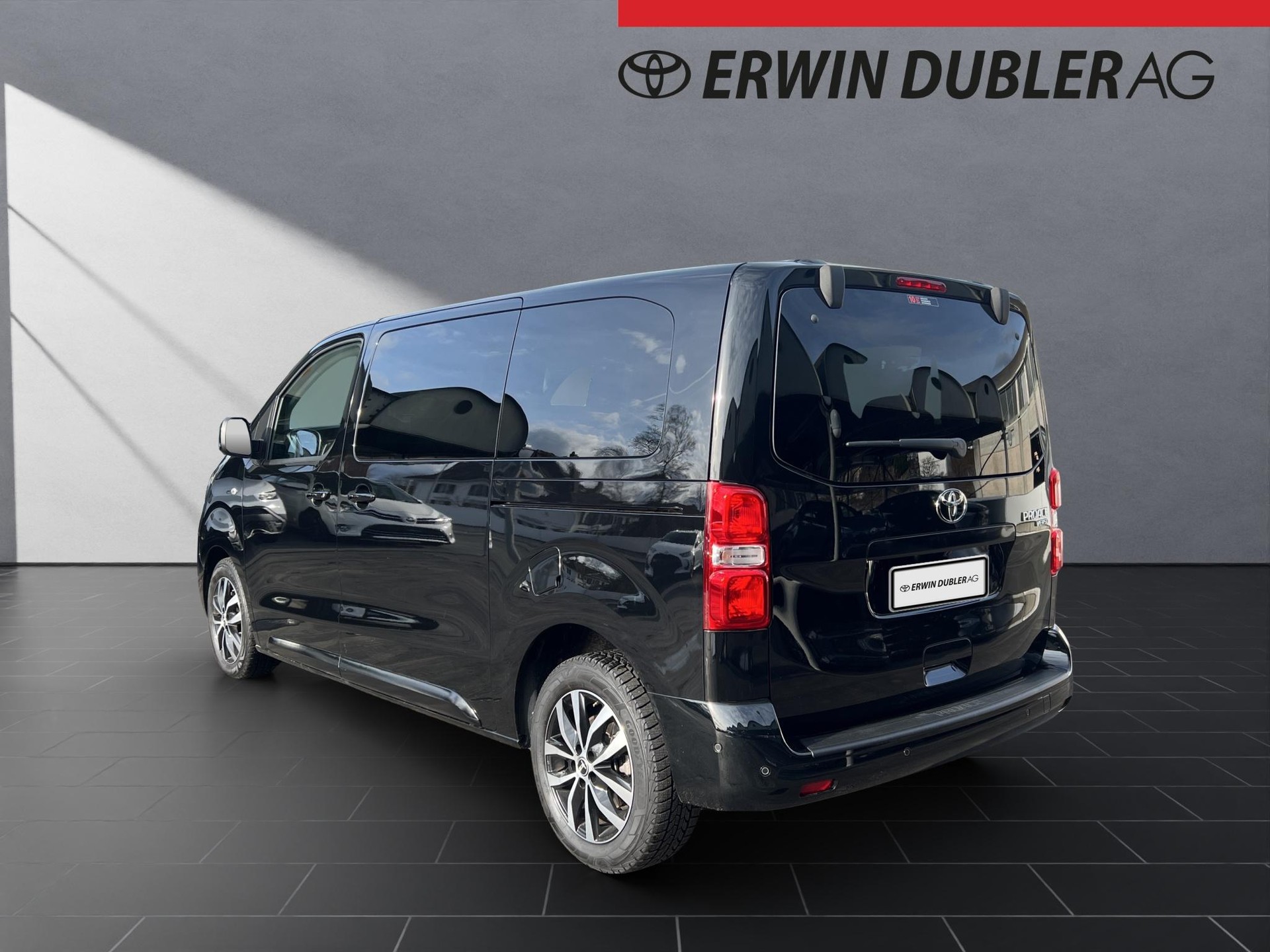 TOYOTA PROACE Verso L1 2.0 D Trend-image-2