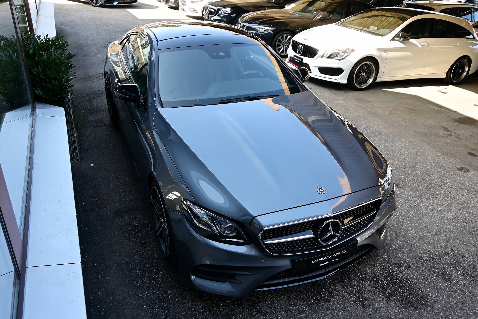 MERCEDES-BENZ E 300 AMG Line Coupé-showroom-element-2
