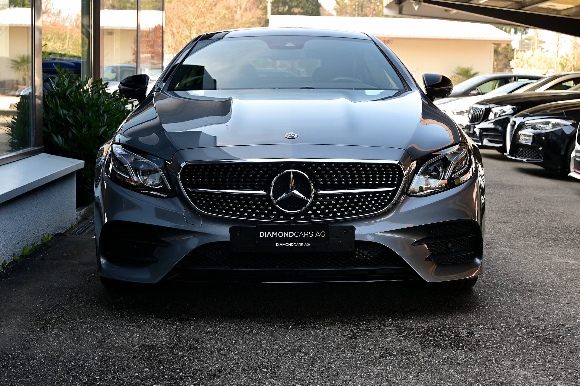 MERCEDES-BENZ E 300 AMG Line Coupé-showroom-element-1