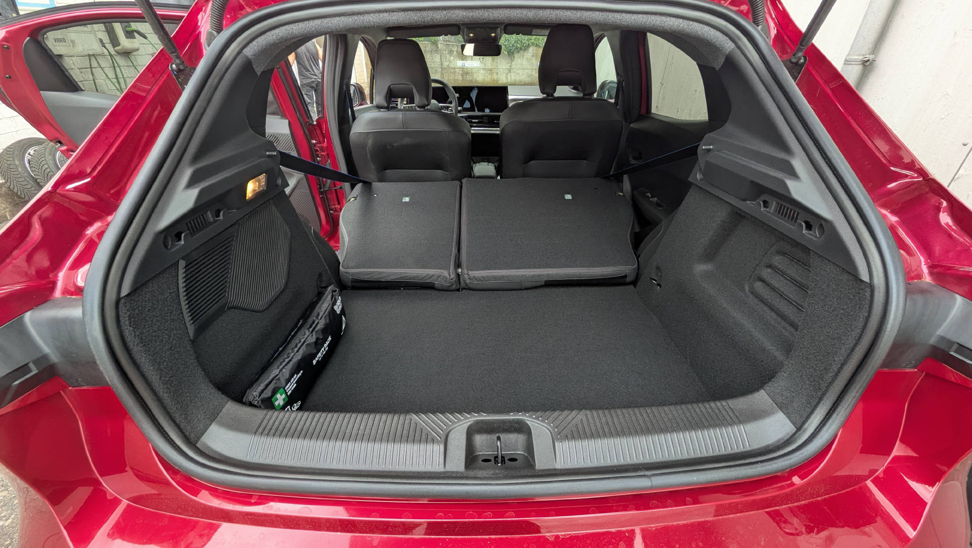 RENAULT Clio 1.8 E-Tech esprit Alpine-image-10