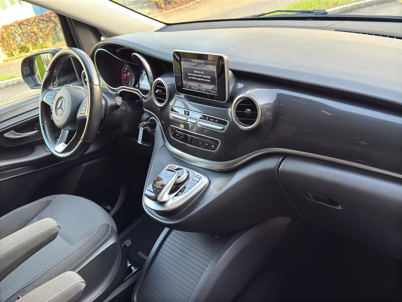 MERCEDES-BENZ V 250 d lang 4Matic 7G-Tronic *CH-FZG*-image-15