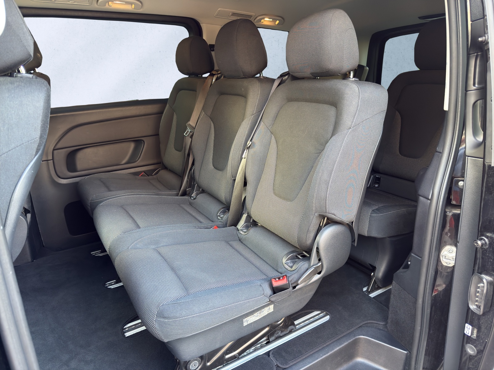 MERCEDES-BENZ V 250 d lang 4Matic 7G-Tronic *CH-FZG*-image-14