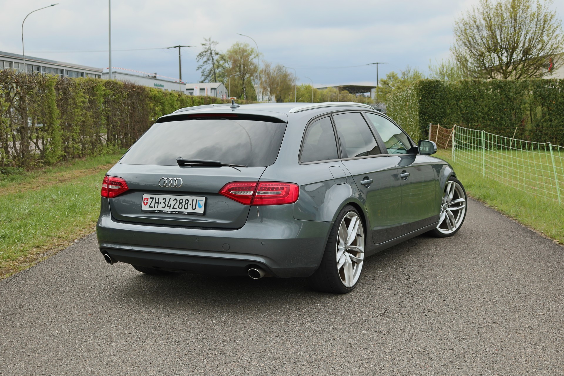 AUDI A4 Avant 3.0 TDI quattro S-tronic-image-2