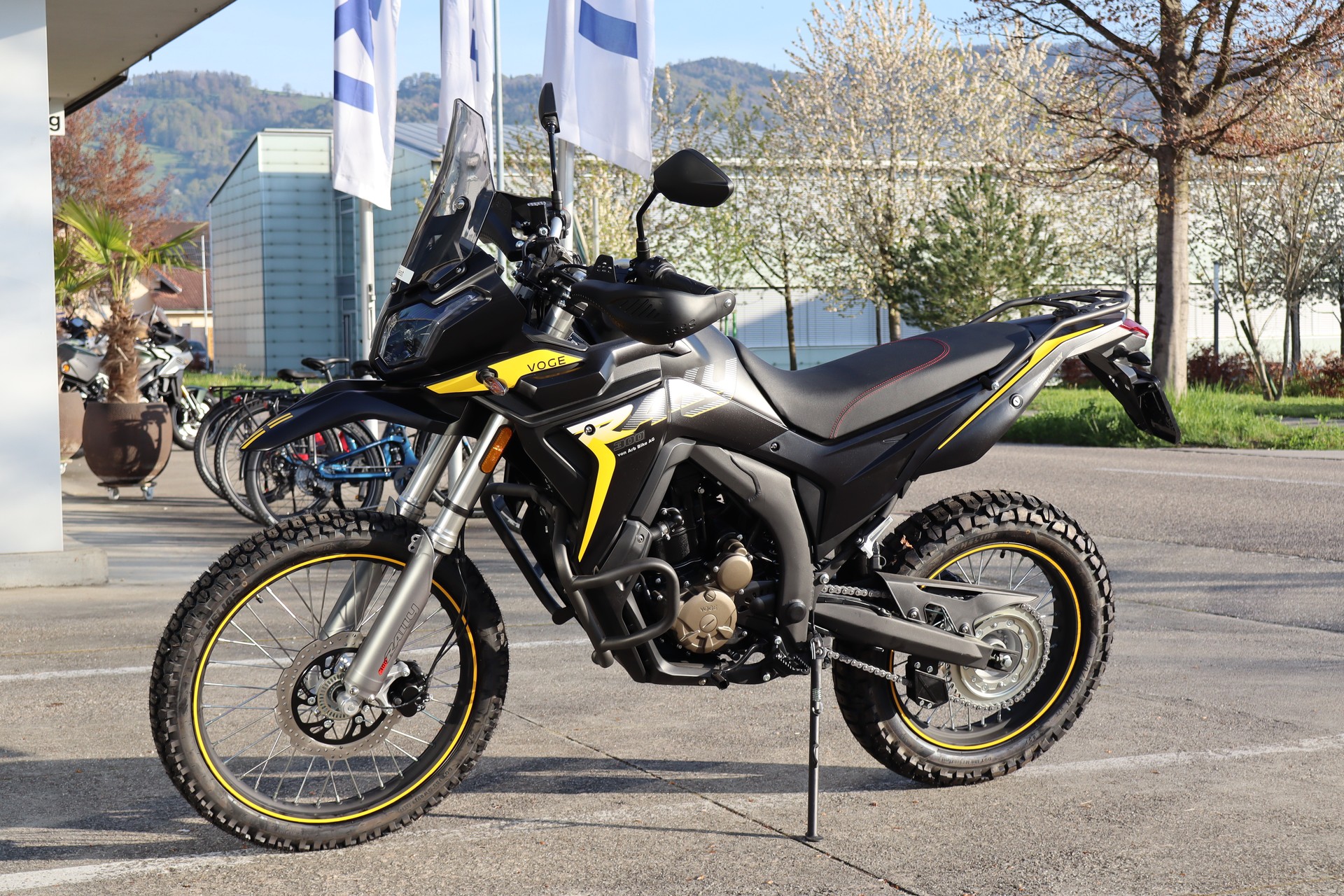 VOGE 300 Rally ABS-image-4