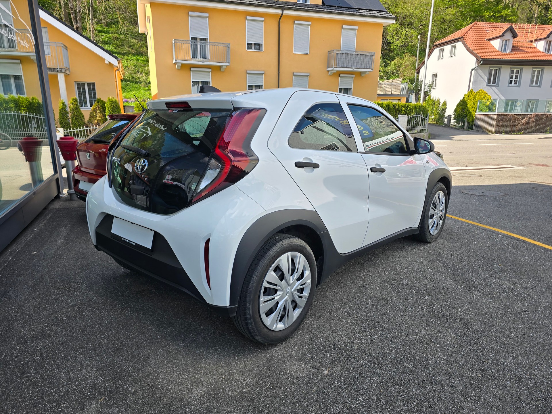 TOYOTA Aygo X 1.0 VVT-i Comfort-image-2