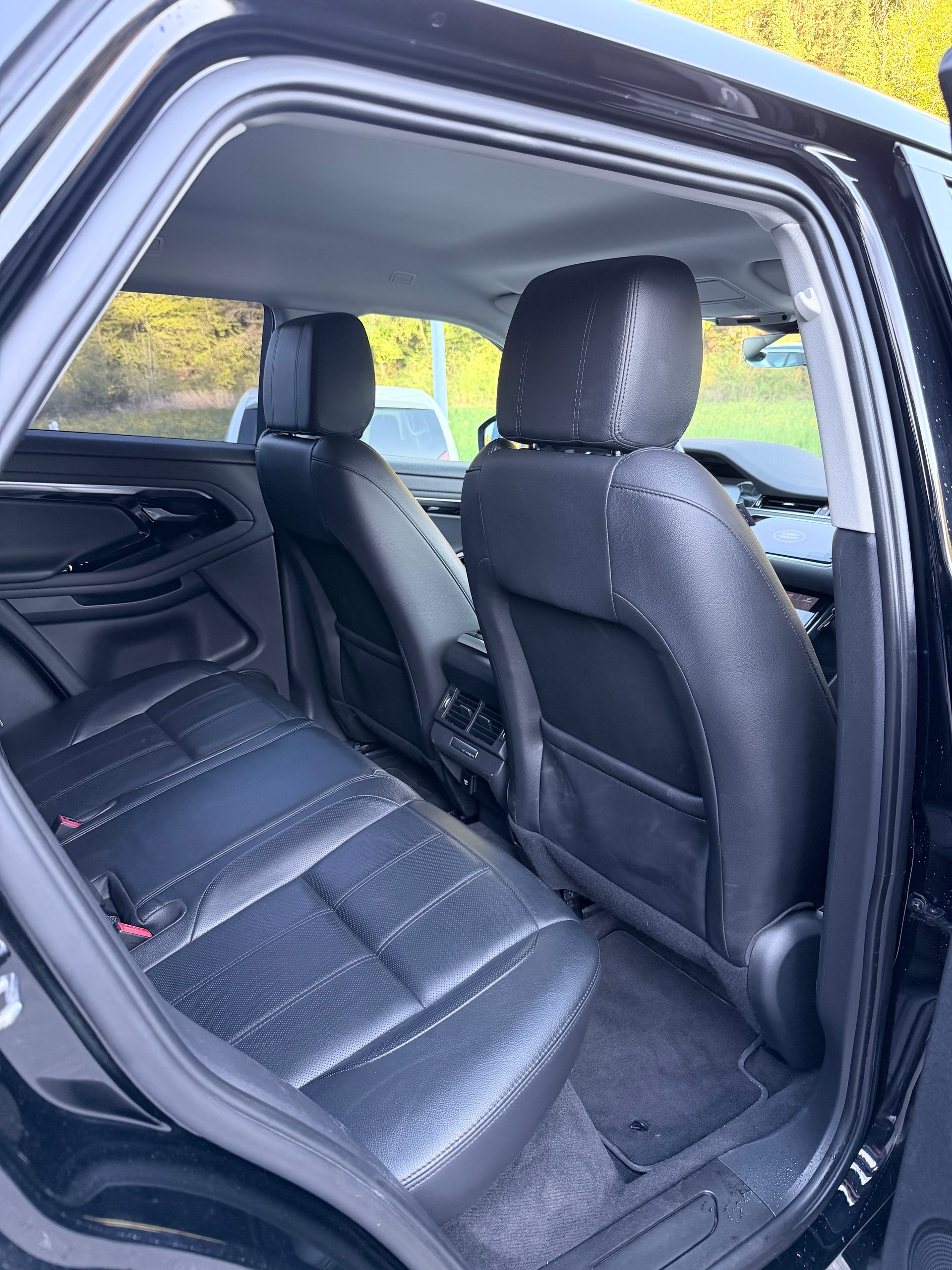 LAND ROVER Range Rover Evoque D 180 S AT9-image-11