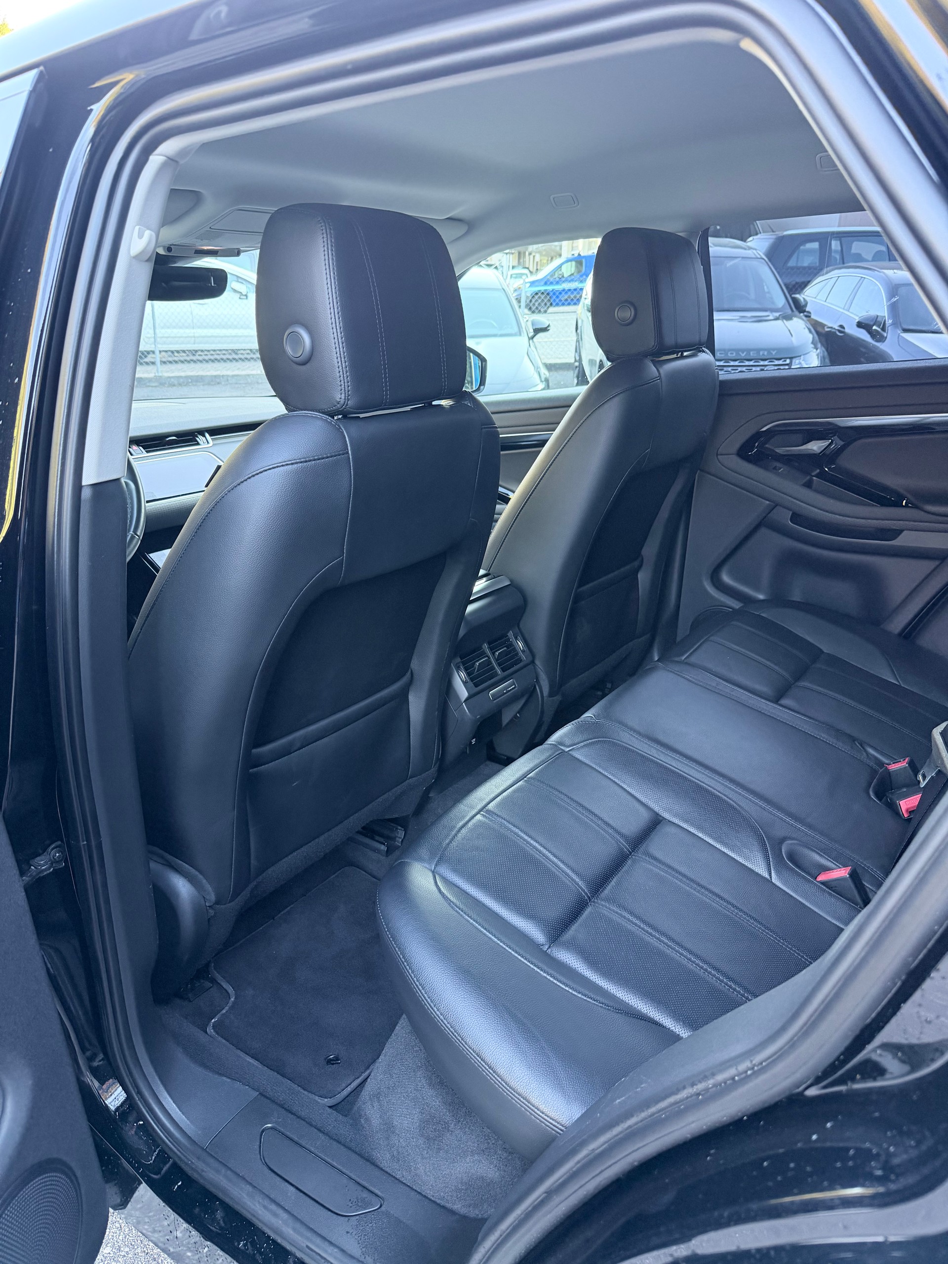 LAND ROVER Range Rover Evoque D 180 S AT9-image-8