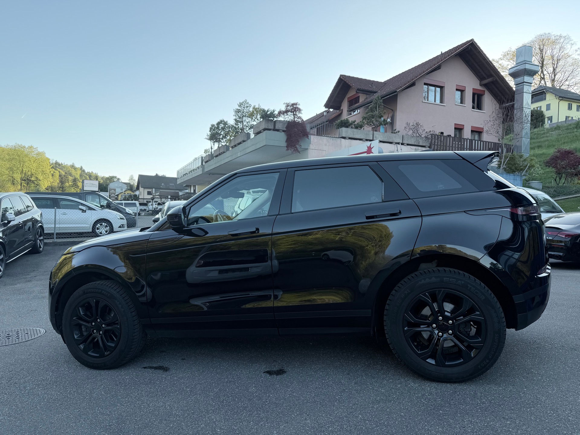 LAND ROVER Range Rover Evoque D 180 S AT9-image-5