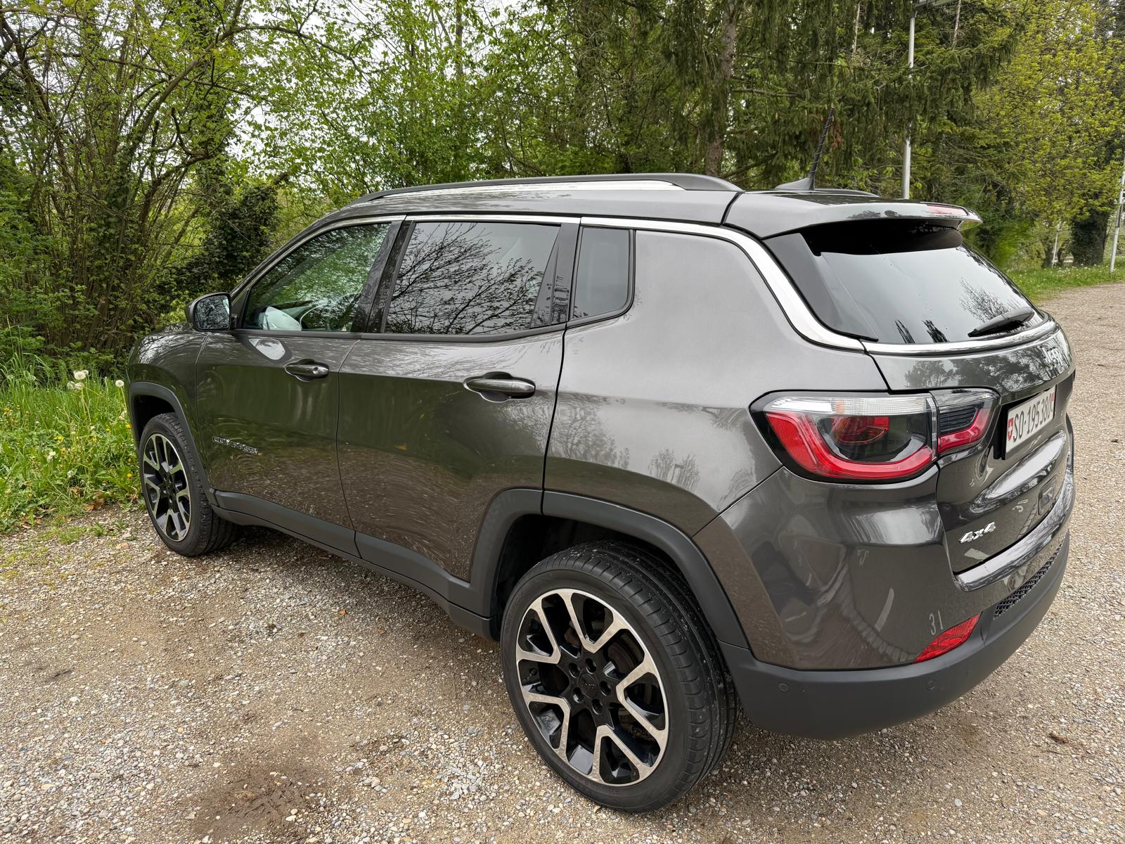 JEEP Compass 1.4 Turbo Limited AWD 9ATX-image-2
