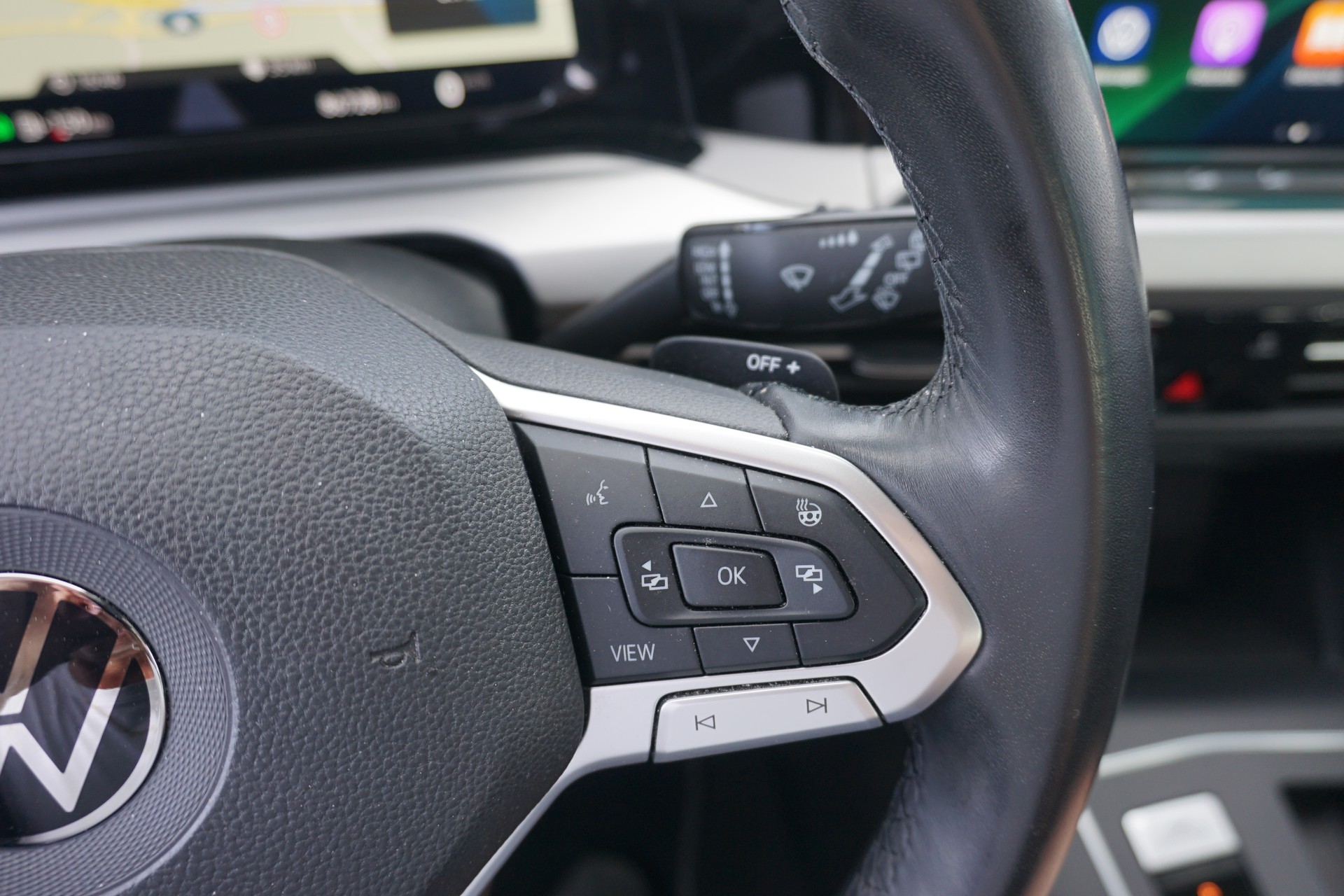 VW Golf 8 Variant 2.0 TDI Life DSG-Automat mit Abstandsregeltempomat "aus erster Hand+CH-Auto"-image-17