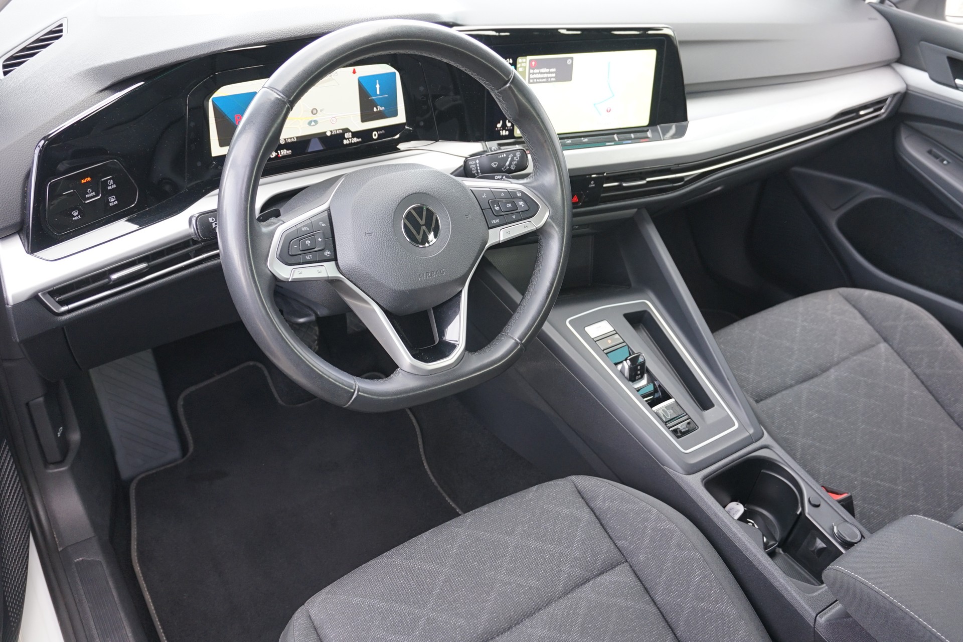 VW Golf 8 Variant 2.0 TDI Life DSG-Automat mit Abstandsregeltempomat "aus erster Hand+CH-Auto"-image-14