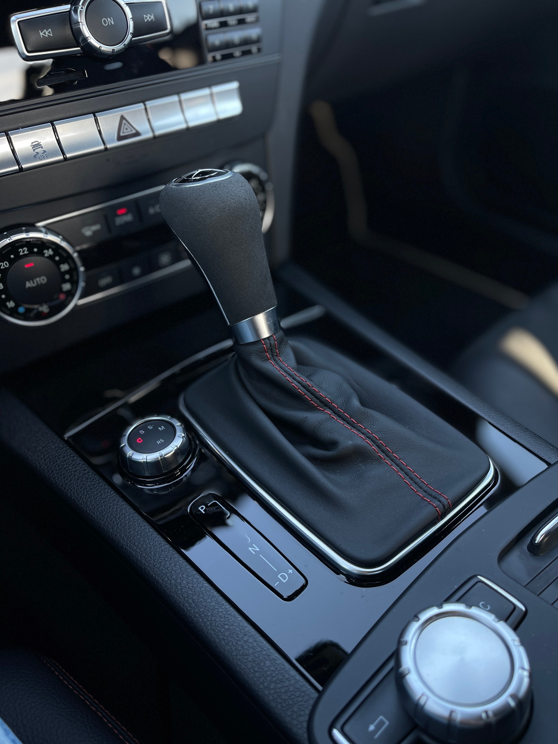 MERCEDES-BENZ C63 AMG Black Series-image-8