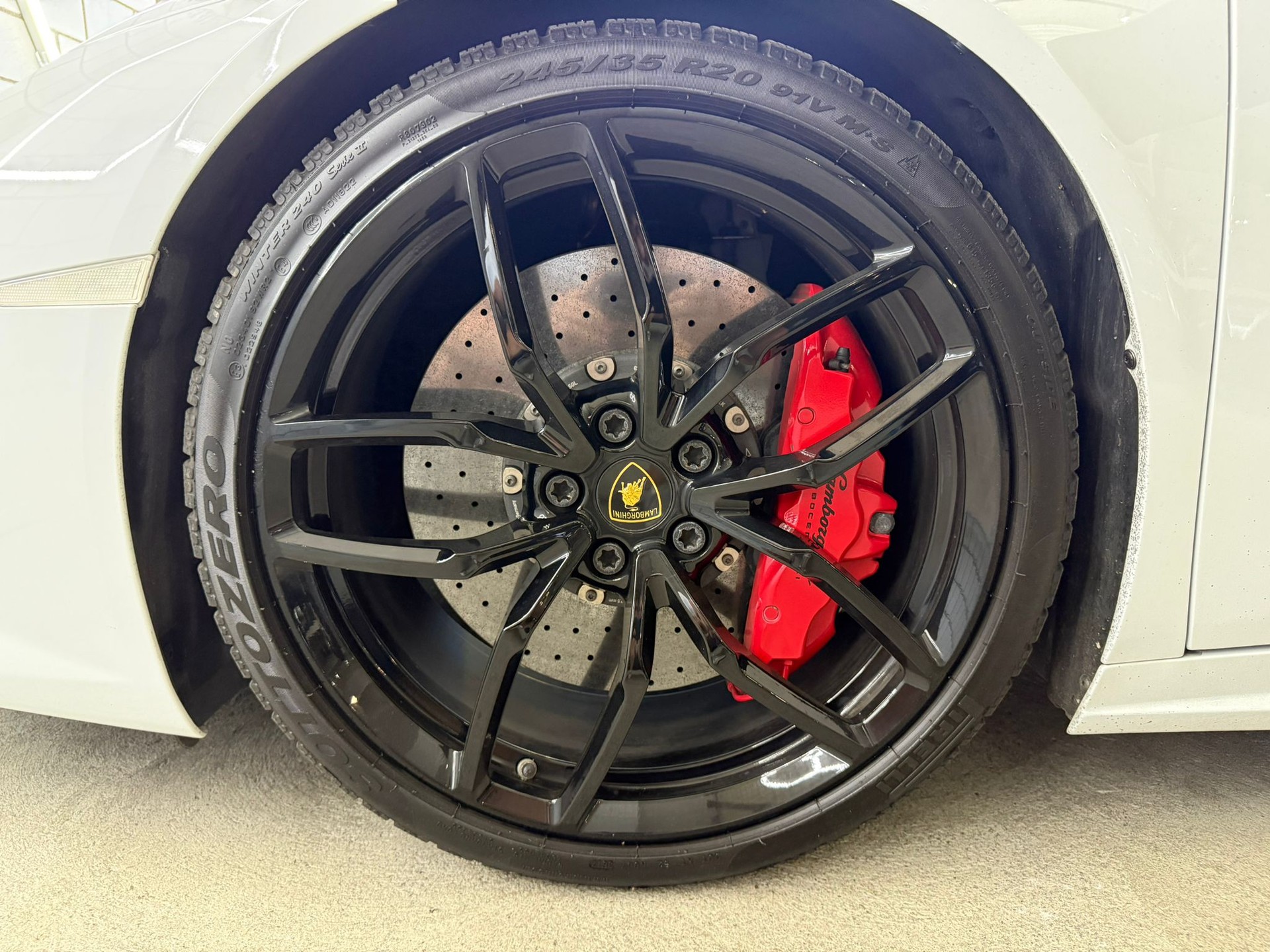 LAMBORGHINI Huracan LP610-4 Coupé DCT CH-Fahrzeug-image-12