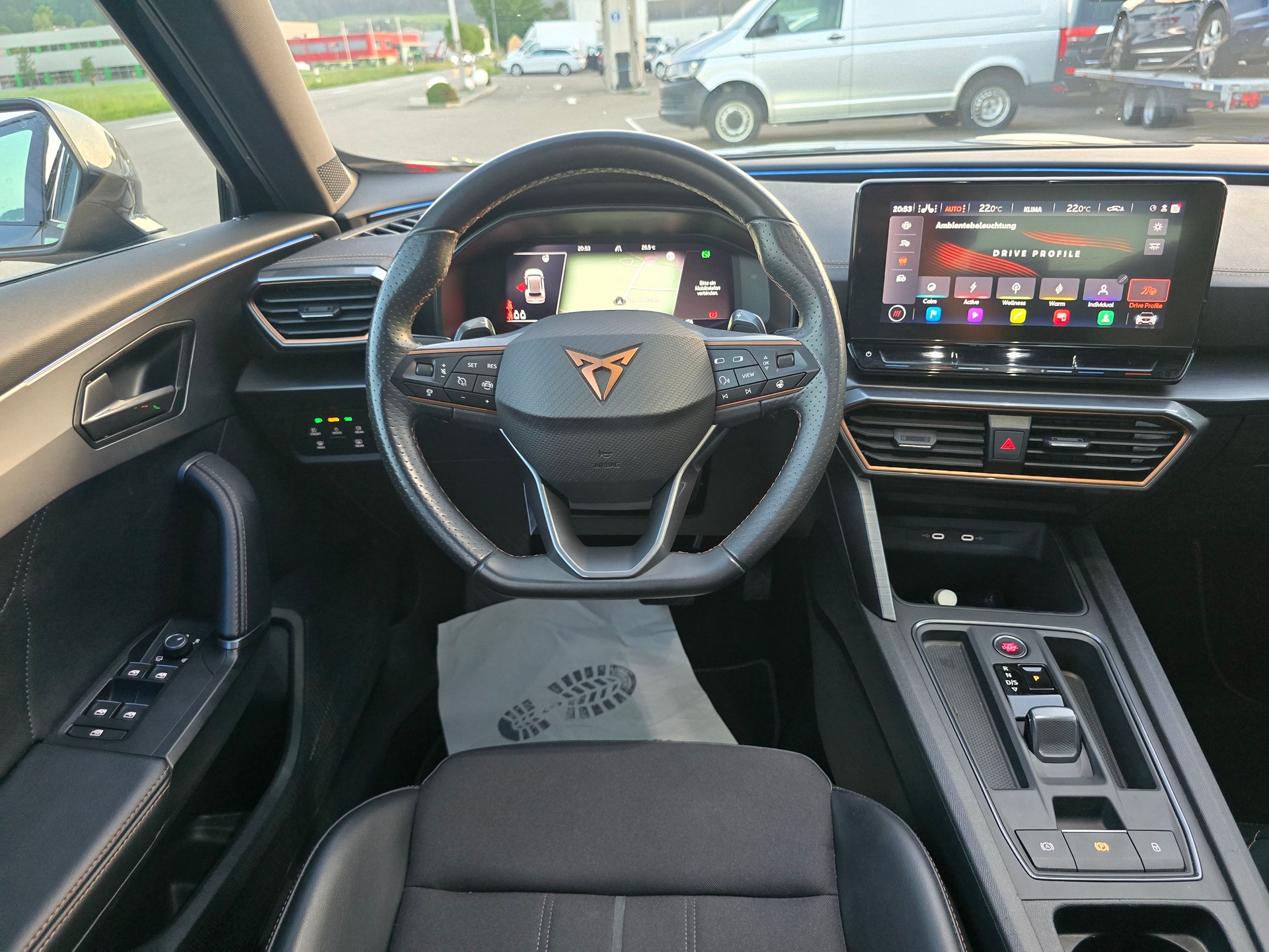 CUPRA Formentor 1.5 TSI Inicio DSG*TOP-ZUSTAND*Frsch ab MFK"Frisch ab Service*Anhängerkupplung-image-14