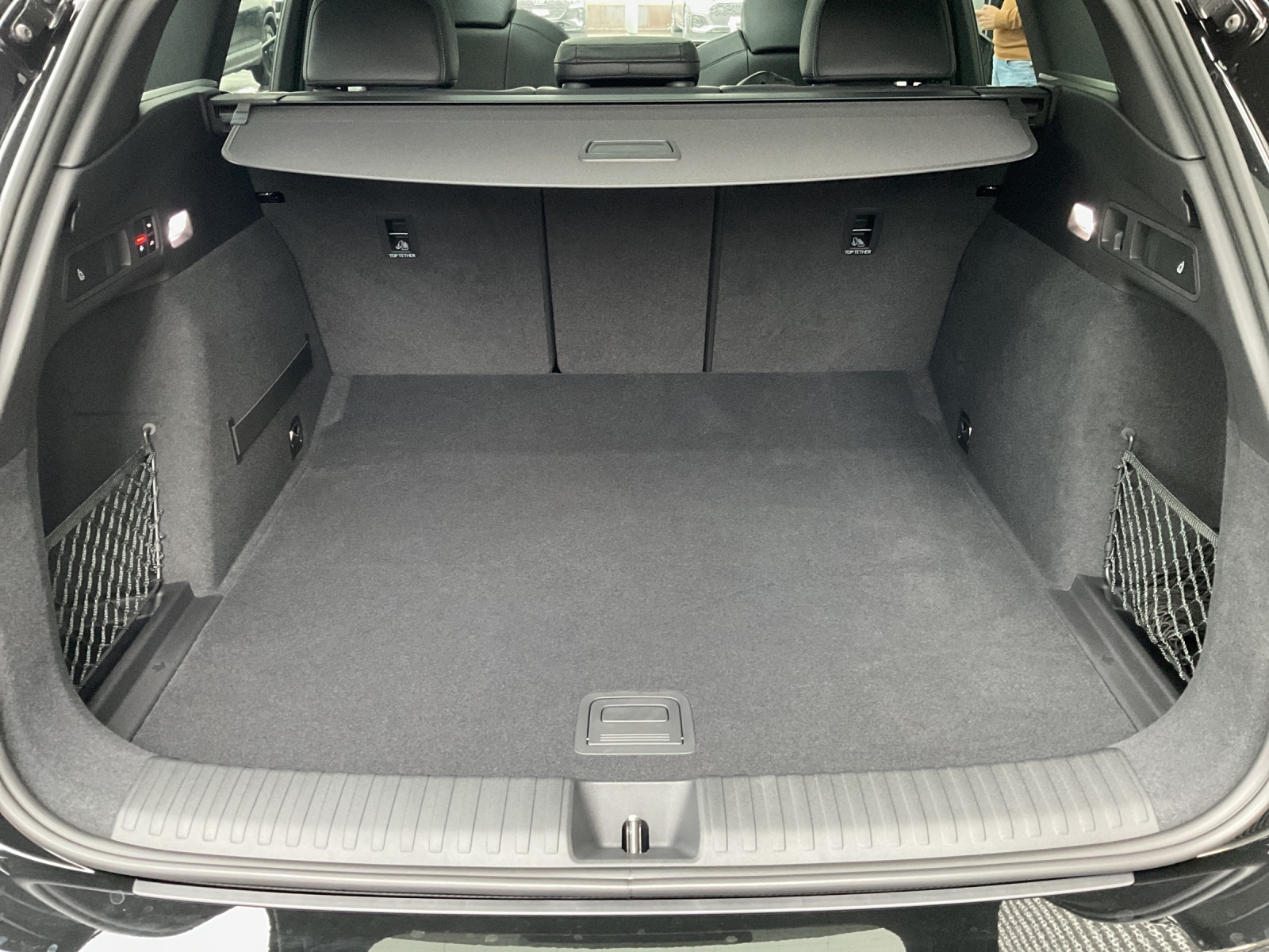 AUDI SQ6 e-tron quattro-image-11