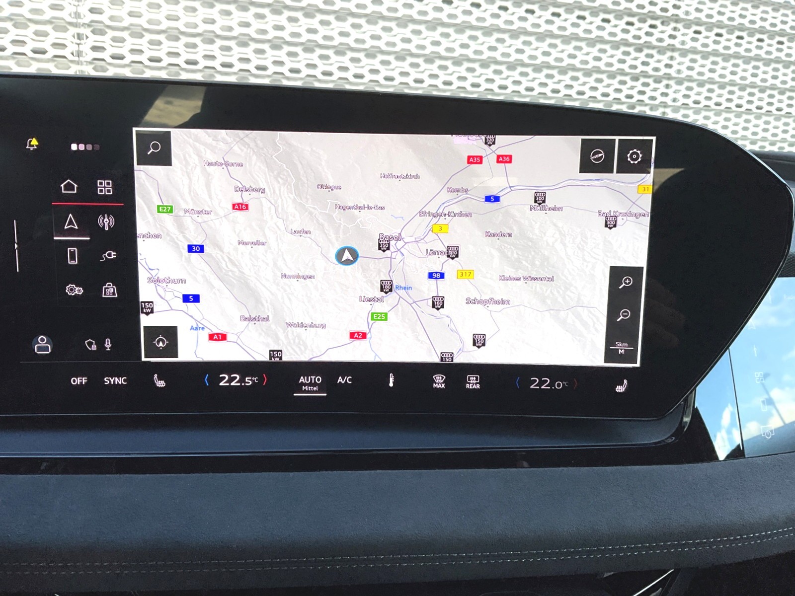 AUDI SQ6 e-tron quattro-image-8