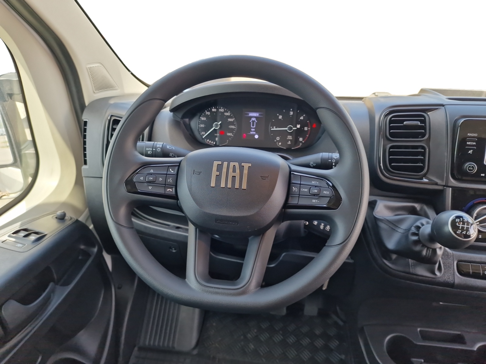 FIAT Ducato 35 L2H1 Nutzlast 1385kg-image-9