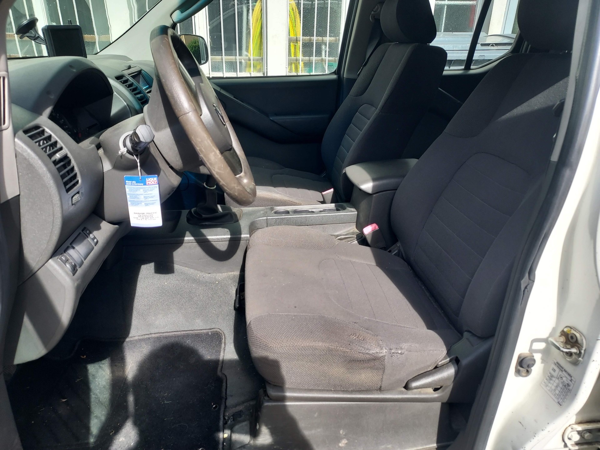 NISSAN NAVARA-image-8
