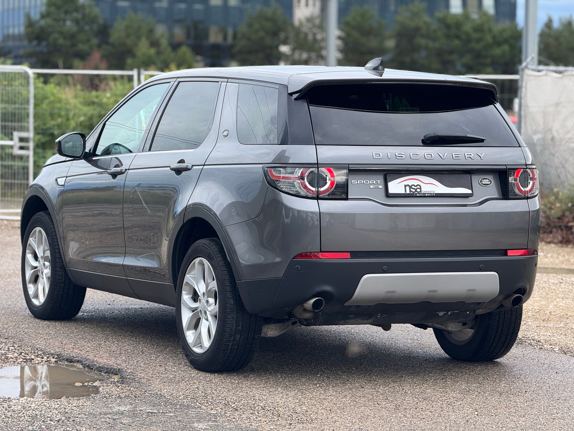 LAND ROVER Discovery Sport 2.0 TD4 HSE AT9-image-5