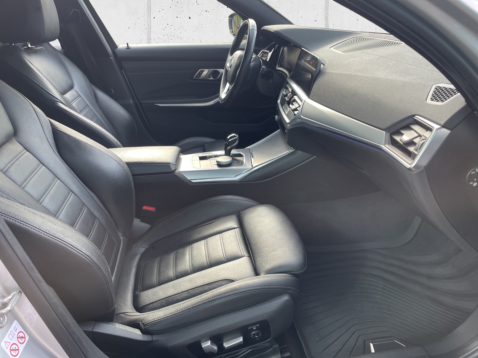 BMW 330d xDr. 48V Tour. Luxur-image-16