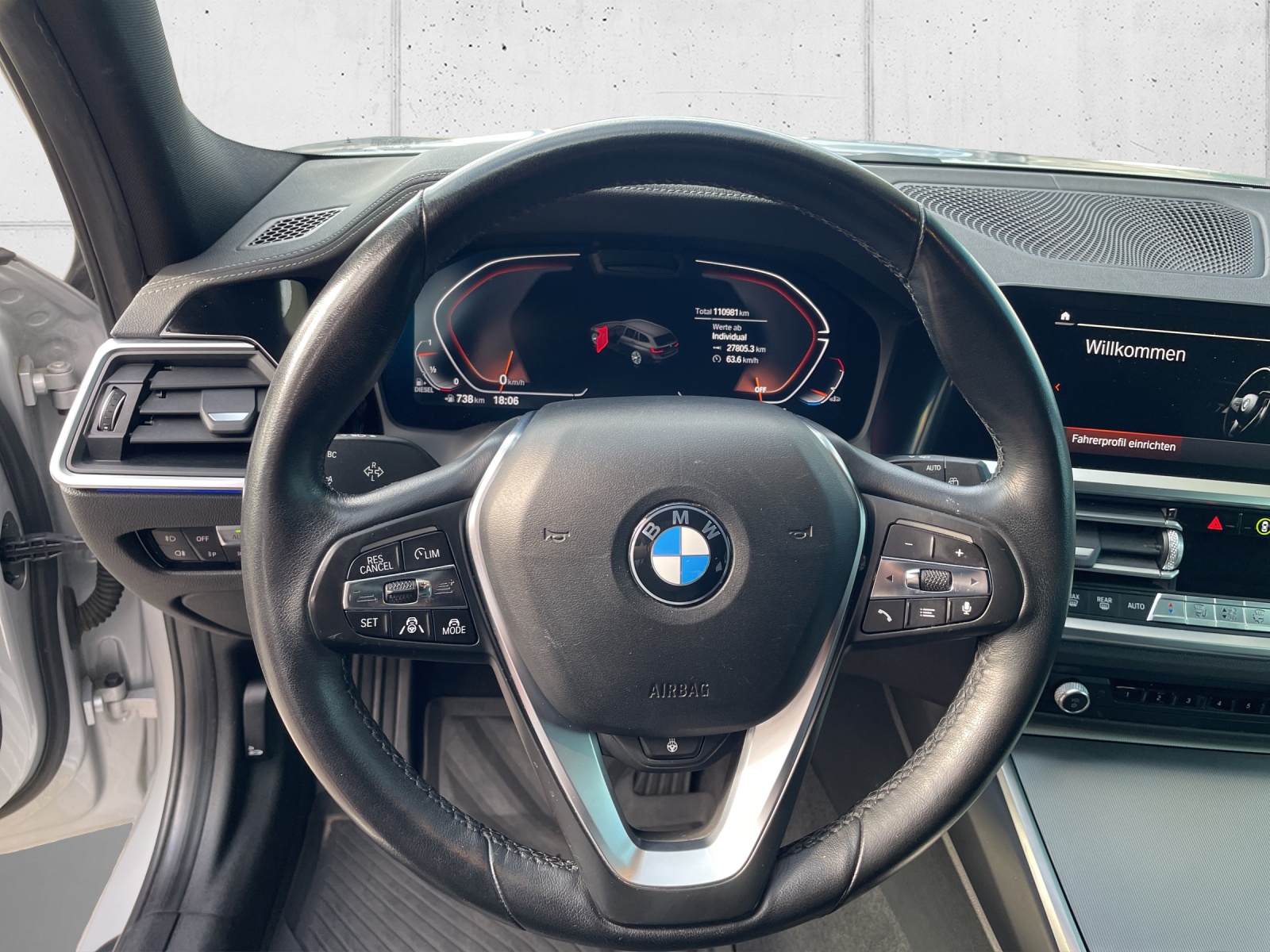 BMW 330d xDr. 48V Tour. Luxur-image-10