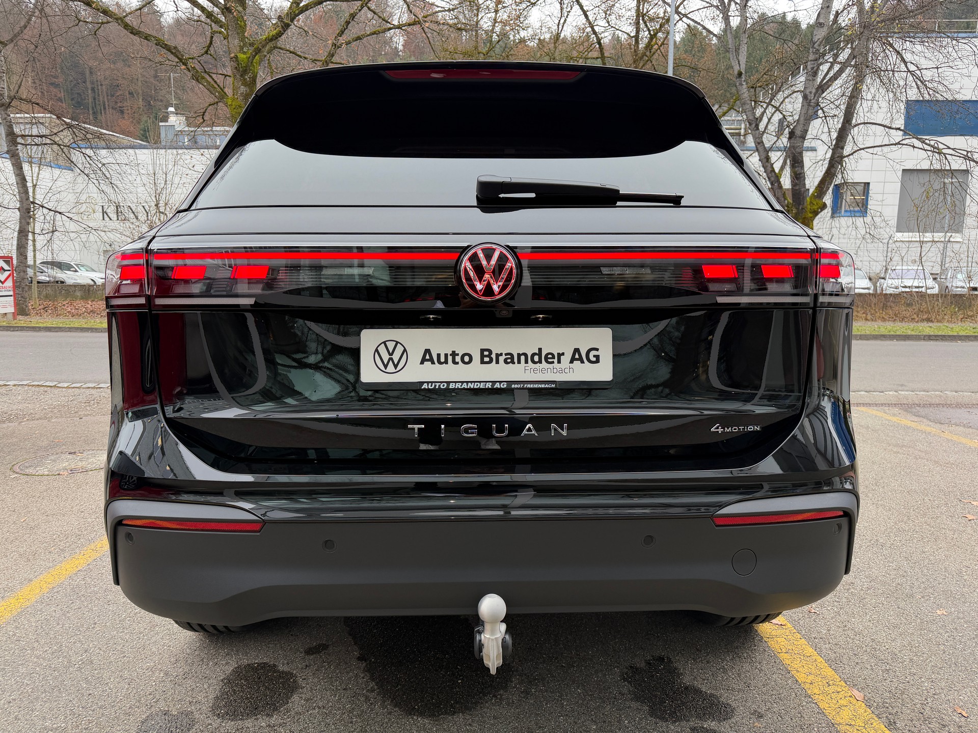 VW Tiguan 2.0 TSI DSG United 4Motion-image-4