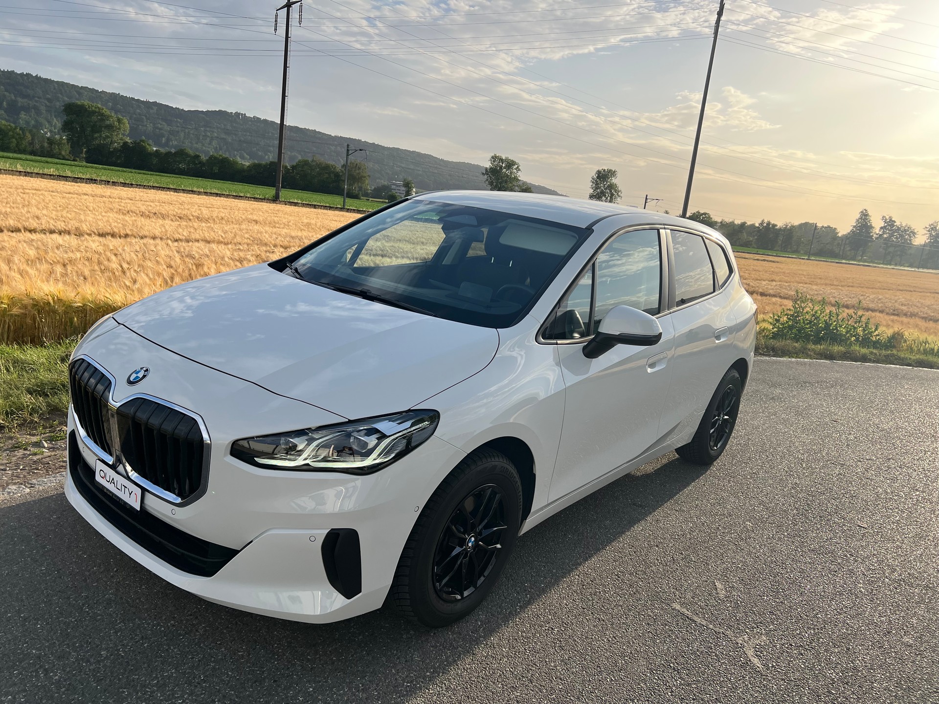 BMW 218d Active Tourer DKG- 360°-Kamera-showroom-element-1