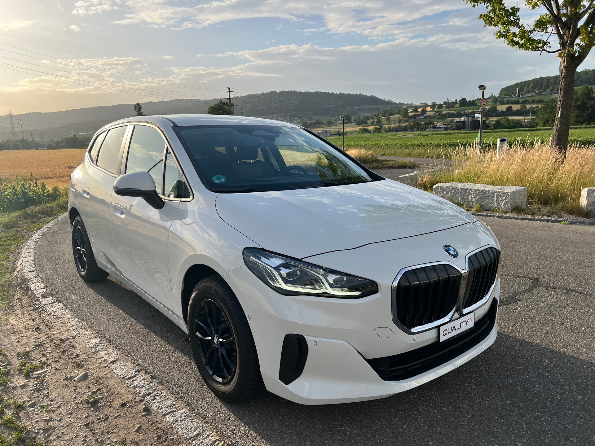BMW 218d Active Tourer DKG- 360°-Kamera-showroom-element-2