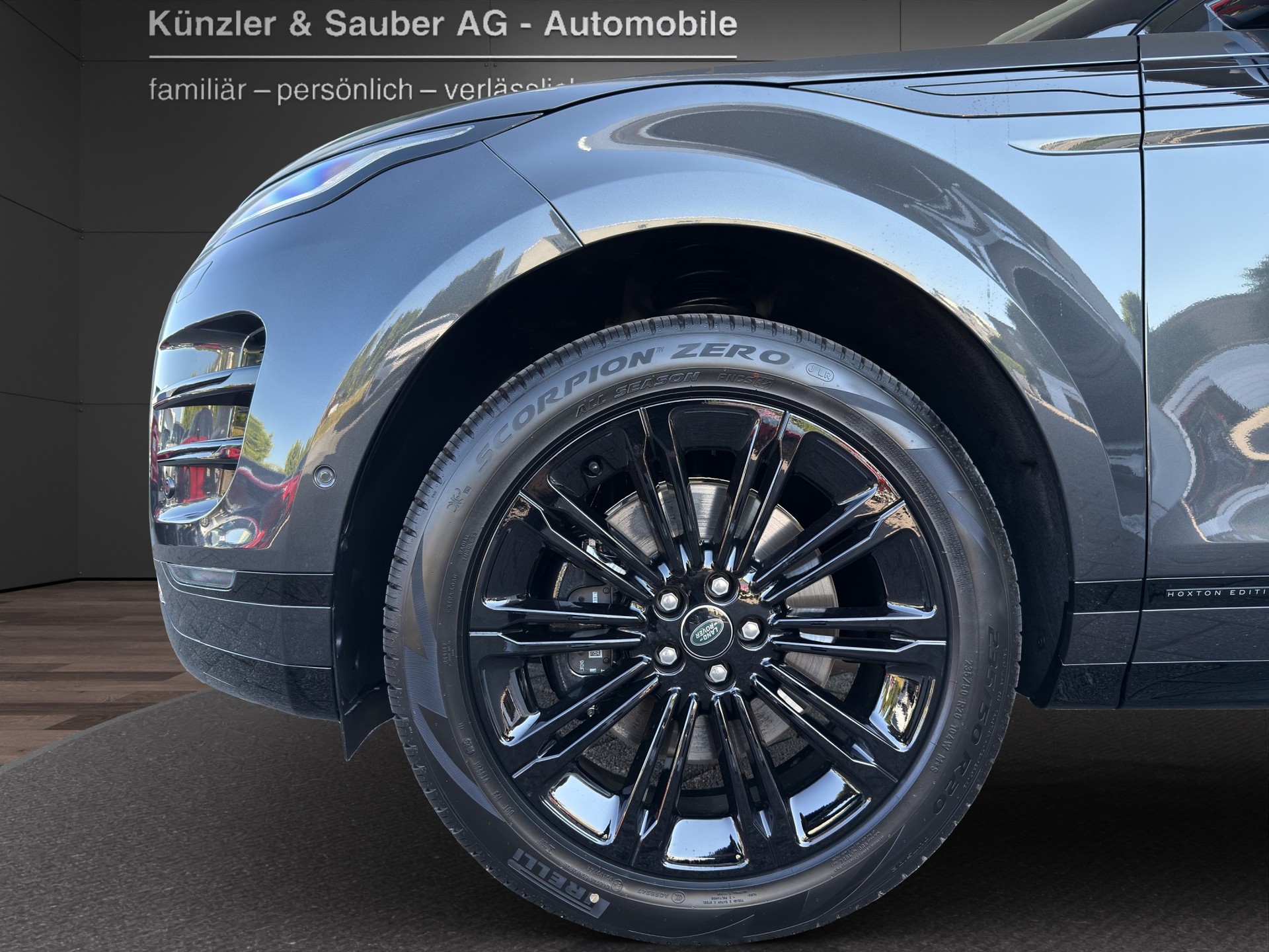 LAND ROVER Range Rover Evoque P 270e Hoxton Edition AT9-showroom-element-2