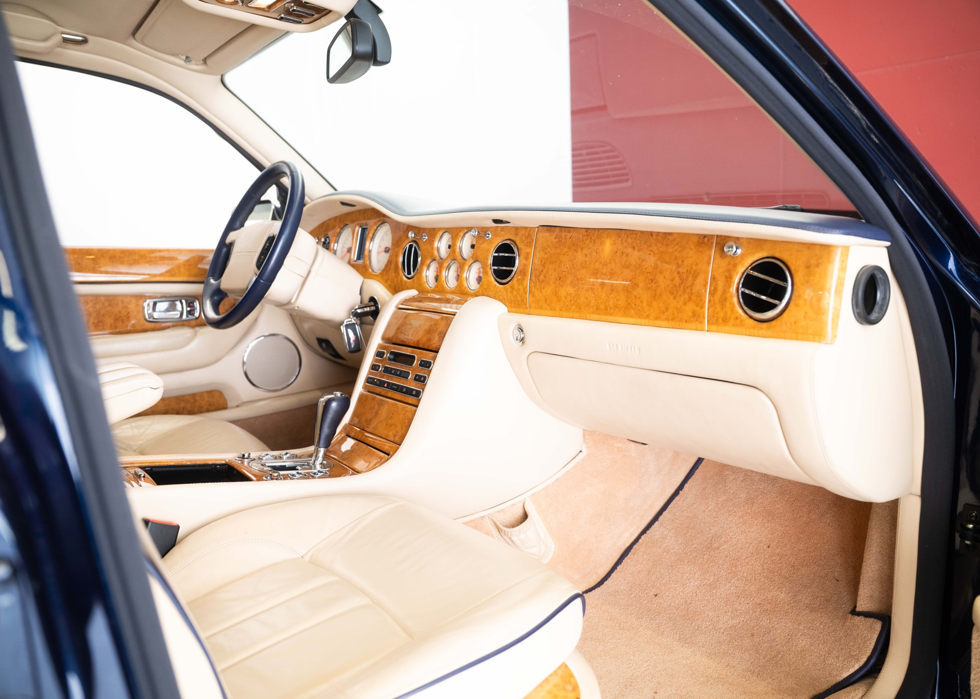 BENTLEY Arnage R (457 hp, sublime condition, full service history, 12-month warranty) - RESERVED !-image-20