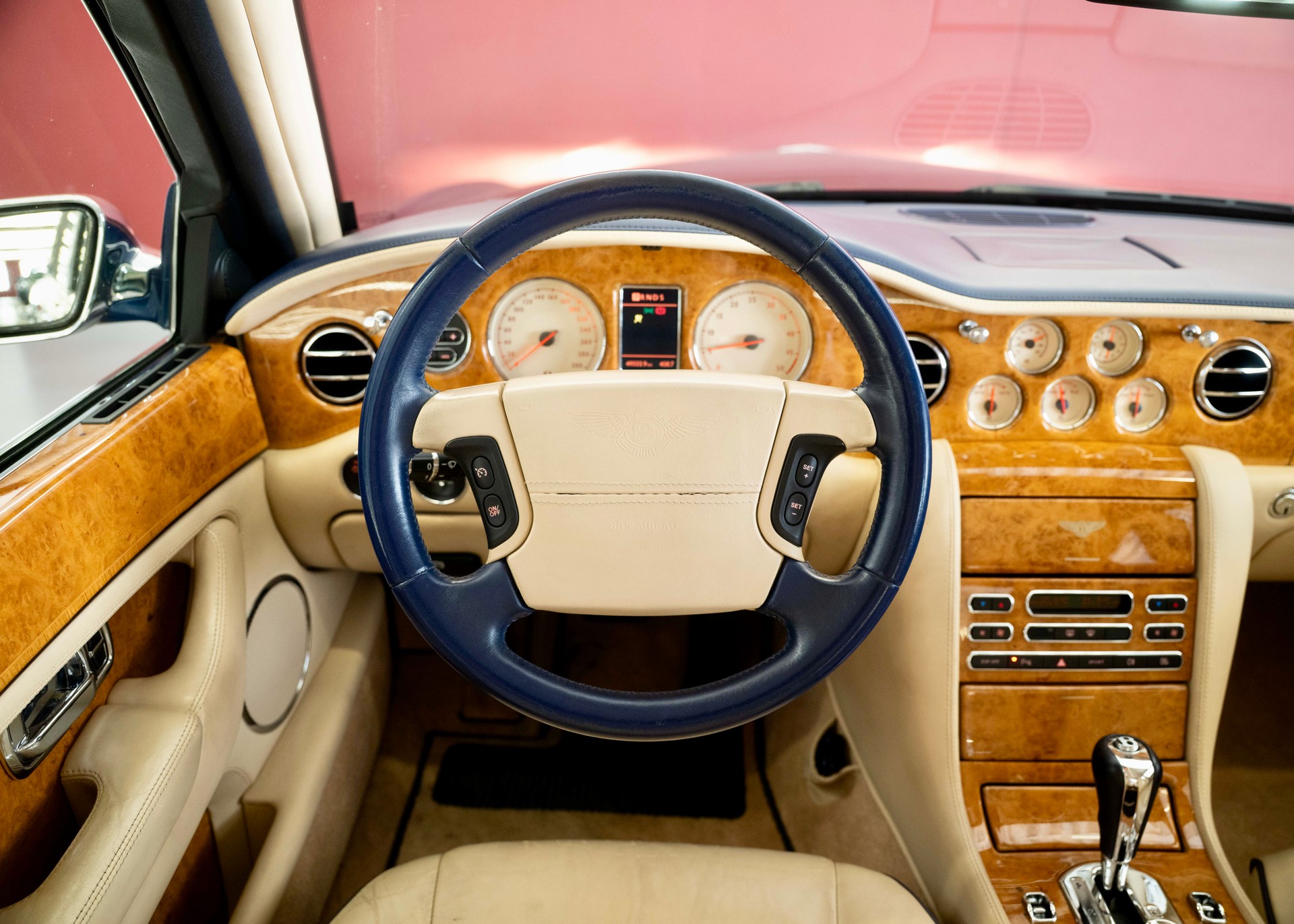 BENTLEY Arnage R (457 hp, sublime condition, full service history, 12-month warranty) - RESERVED !-image-17
