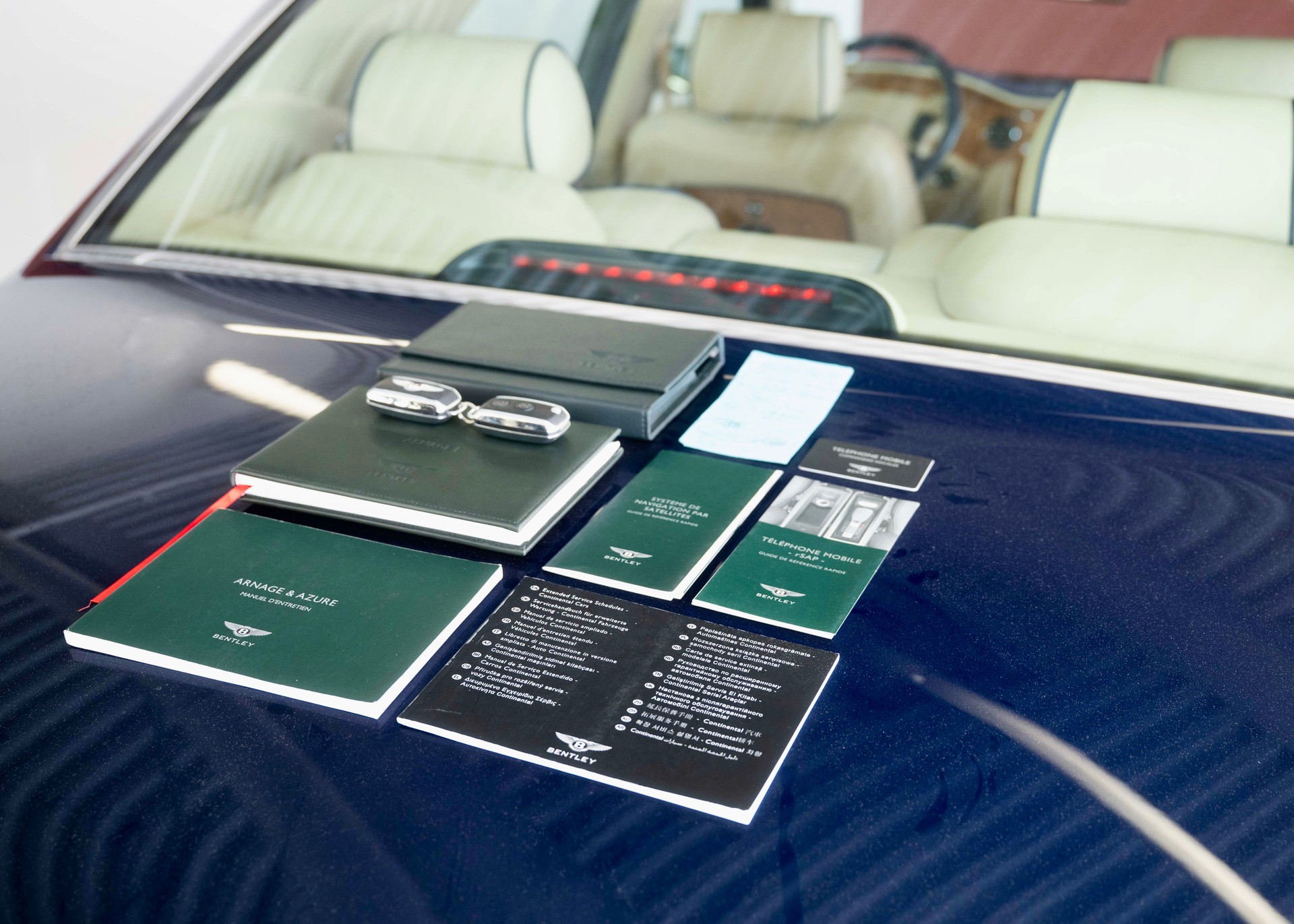 BENTLEY Arnage R (457 hp, sublime condition, full service history, 12-month warranty) - RESERVED !-image-31