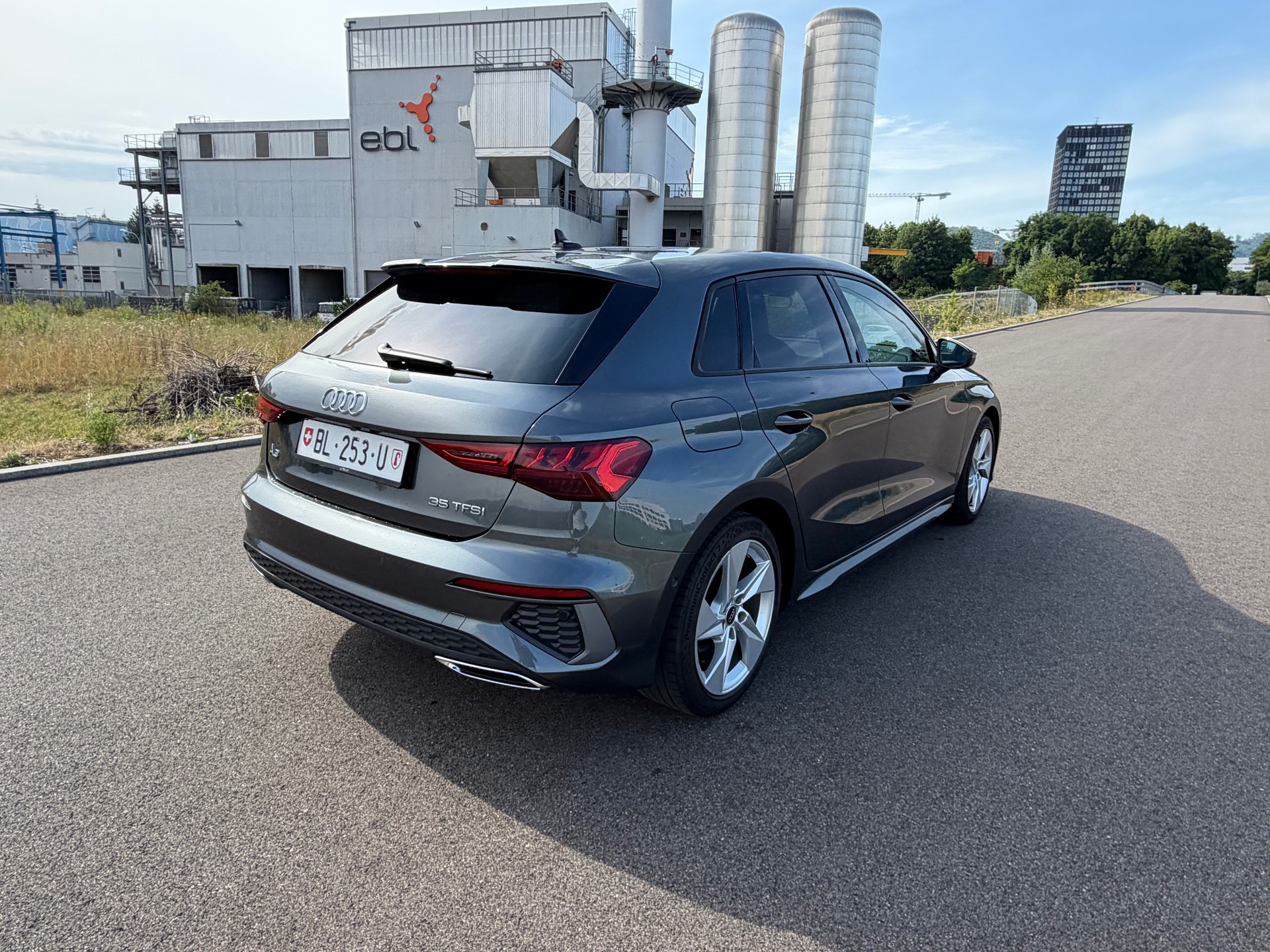 AUDI A3 Sportback 35 TFSI S line Attraction S-tronic-image-6