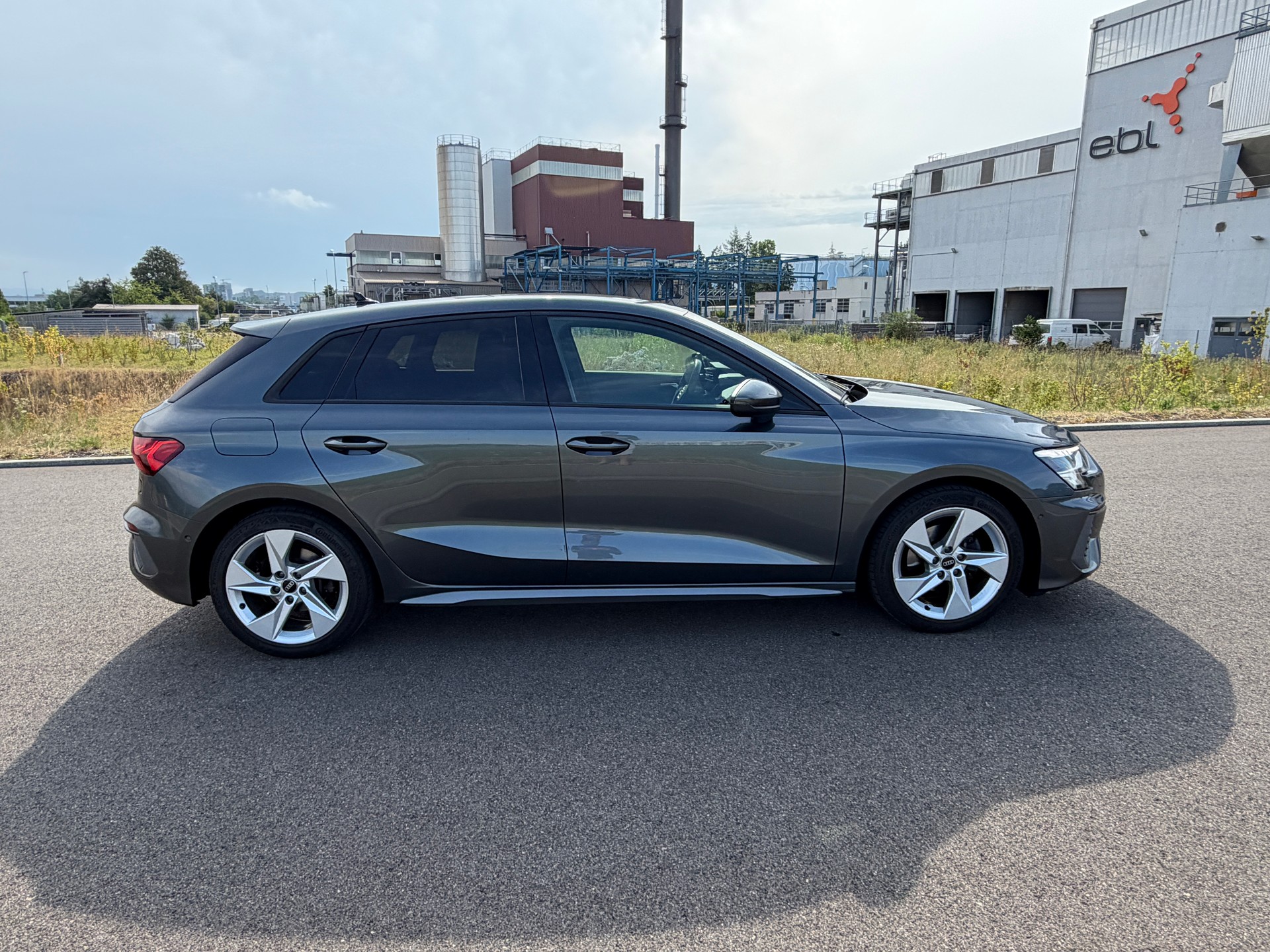 AUDI A3 Sportback 35 TFSI S line Attraction S-tronic-image-7
