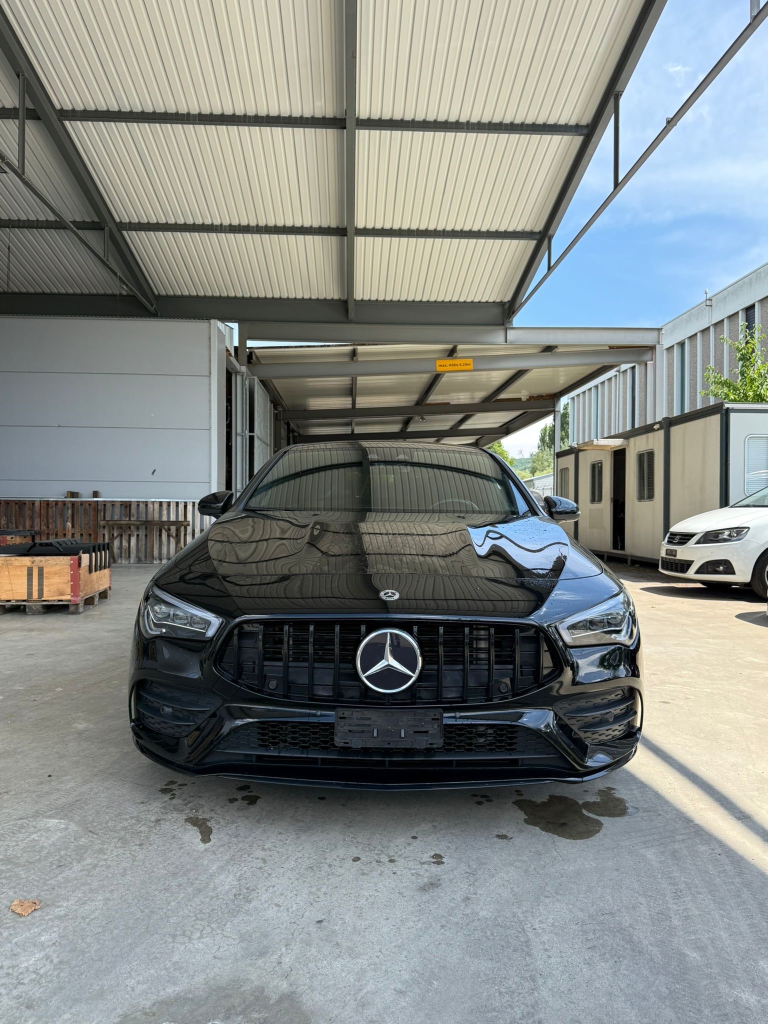 MERCEDES-BENZ CLA 200-image-2