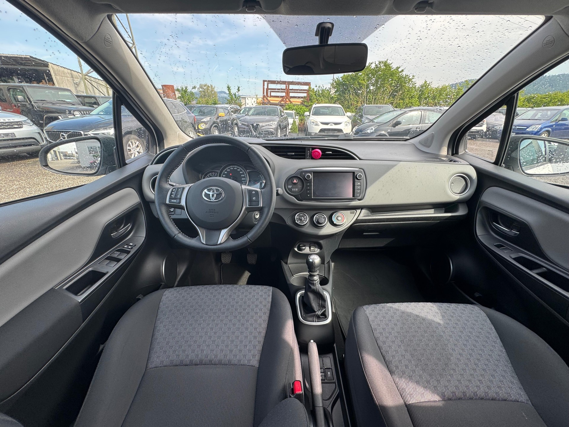 TOYOTA Yaris 1.33 Trend-image-7